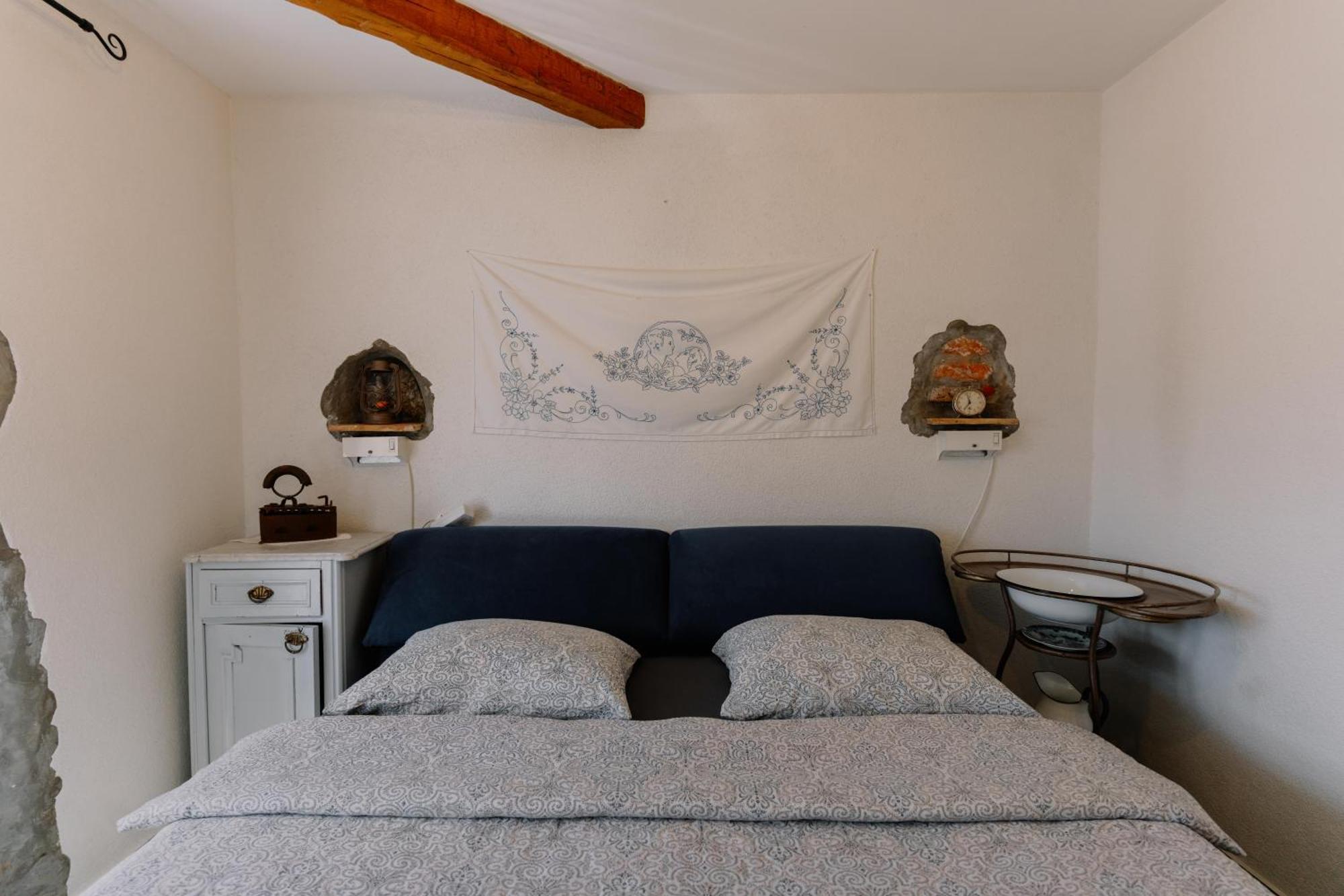 Luanas Rooms With Istrian Touch Buzet Bagian luar foto